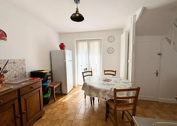 펜션 Maisonnette Cozy Proche Centre-ville Saint-Sulpice-Sur-Risle